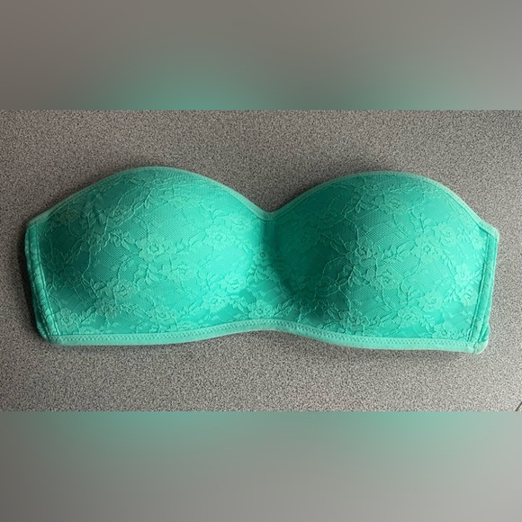 PINK Victoria's Secret Mint Green Strapless
Lace Bandeau/Bralette Size Large - Picture 1 of 10
